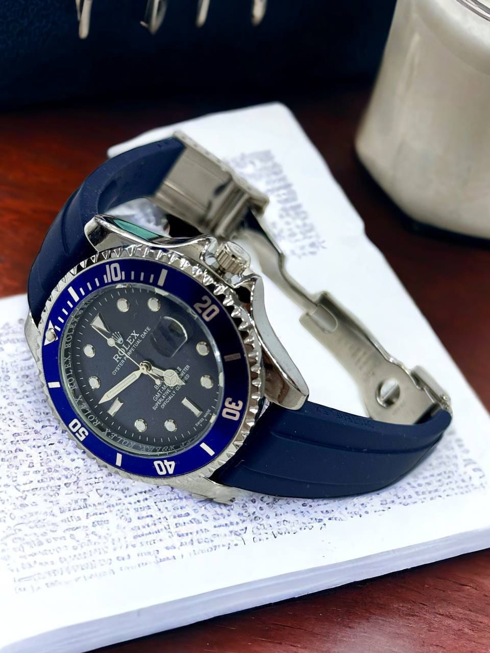 Nuevo Rolex con brazalete de Goma